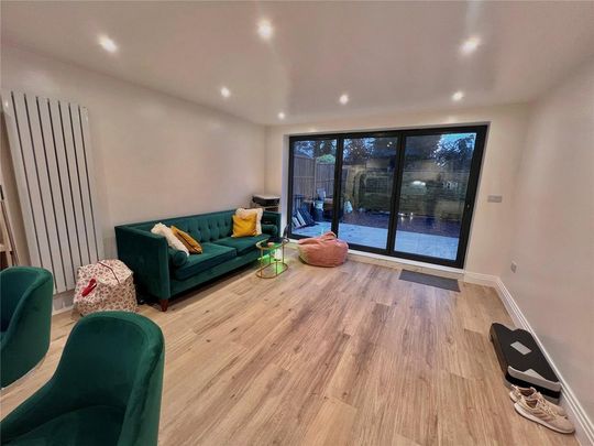 3 bedroom apartment to rent - Photo 1