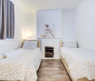 3 bedroom terraced house to rent - Photo 5