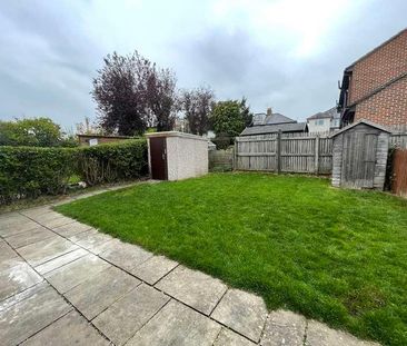 Ash Road, Harrogate, North Yorkshire, HG2 - Photo 1