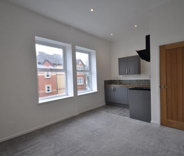 2 bedroom apartment to rent - Photo 4