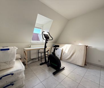Instapklaar drie-slaapkamerappartement met garage in Meulebeke. - Foto 1