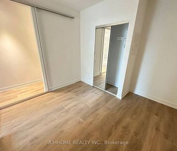 Yonge St/Eglinton Ave-Spacious New Sunny 1Bdrm 1Bath - Photo 2