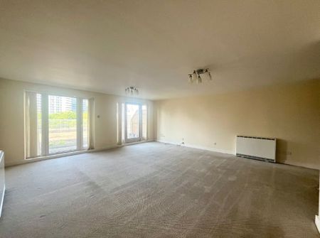 3 bedroom apartment to rent - Photo 4