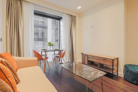 8 Casson Square, Southbank Place, SE1 - Photo 4