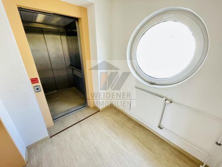 Neuer Bodenbelag und frisch gestrichen! 2-Raum Wohnung mit Balkon, Garage und Dusche - Photo 5