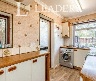 3 bedroom semi-detached house to rent - Photo 2