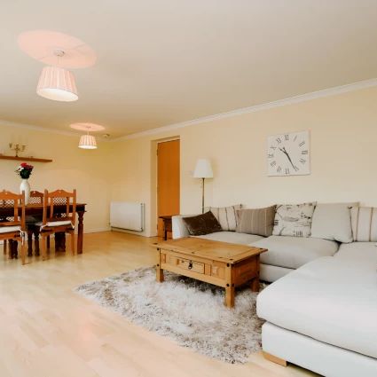 3Bedrooms, 2Bathrooms - Photo 1