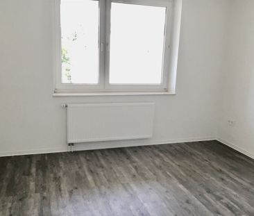 Wohnen in Hannover-Stöcken - Gemütliche 3-Zimmer-Wohnung mit Balkon - Photo 5