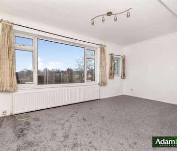 Woodside Park Road, North Finchley, N12 - Photo 3