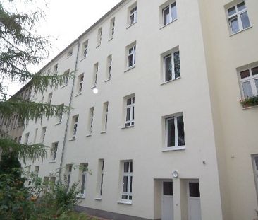 Kleine Single-Wohnung im san. Altbau ***Laminat***Dusche***offene K... - Photo 4