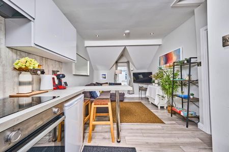 Princess Blue (From Sept 2025), 21 Princess Street, Portrush, BT56 8AX - Photo 5