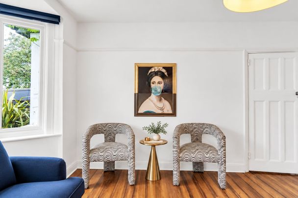 5 Bed Terraced House, Aylward Road, SW20 - Photo 1