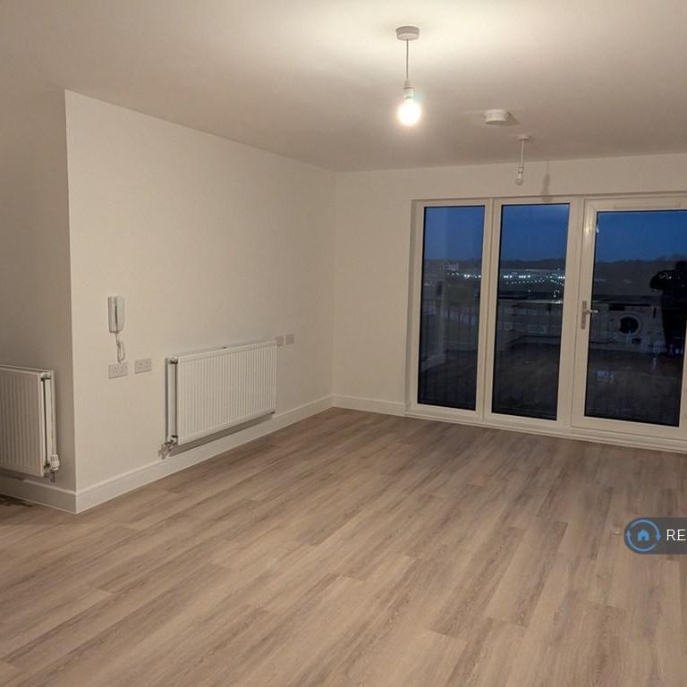 2 bedroom flat to rent - Photo 1