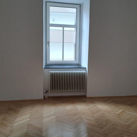 Urfahr Hauptstraße! Schöne 2 Zimmer-Wohnung mit Küche ohne Ablöse ! - Foto 1