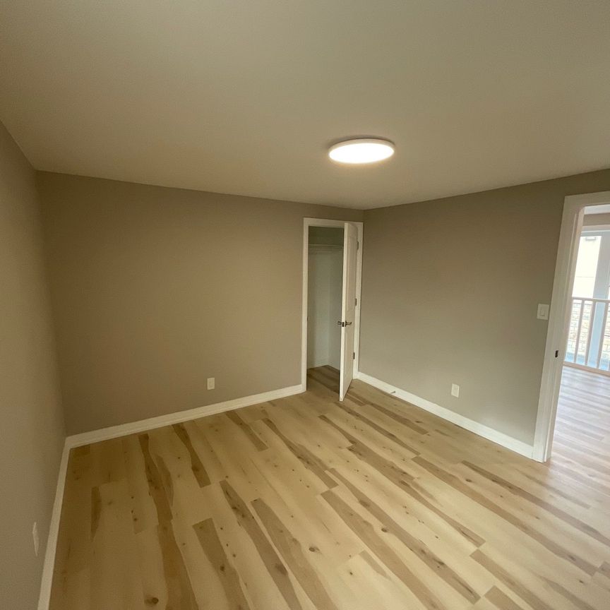 For Lease - 3976 Portage Road, Niagara Falls, Ontario - Photo 1