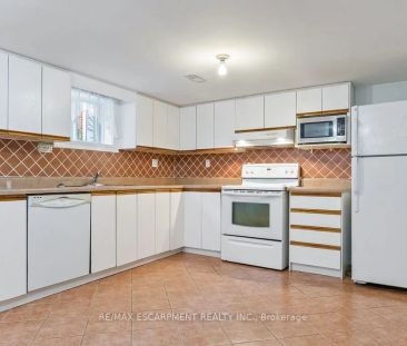 249 Southview Road #Lower - Photo 2