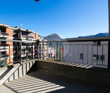 LUMINOSO 2.5 LOCALI A MASSAGNO - Foto 2