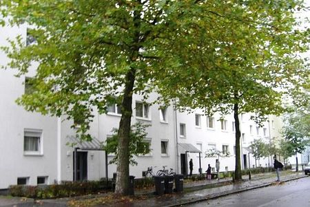 frisch sanierte 3-Zimmer-Wohnung mit Balkon - Foto 4