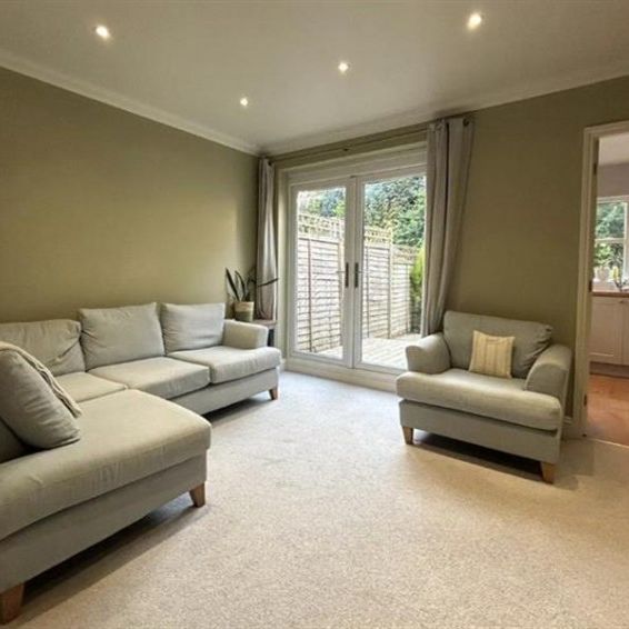 2 Bedroom Terraced Available Arranging tenancy - Photo 1