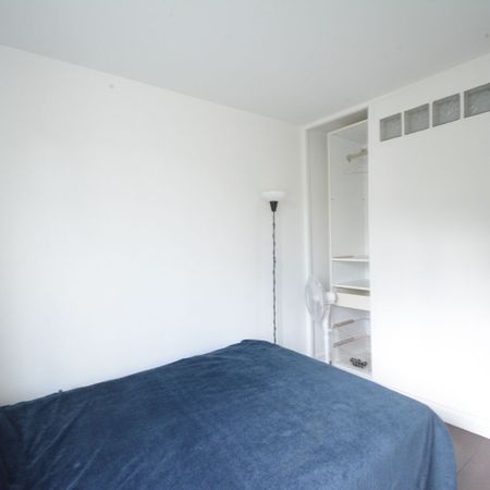 Location Appartement 4 pièces 79m² - Photo 3