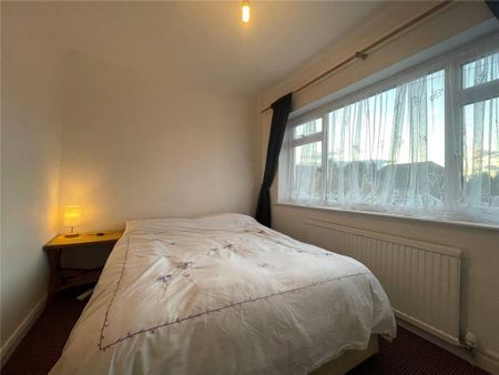 5 bedroom detached house to rent - Photo 4