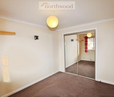 3 bedroom semi-detached house to rent - Photo 2