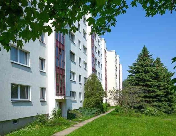 Aktuelle Renovierung einer schönen 3-Zimmer-Wohnung mit Balkon in Dresden-Gorbitz! - Photo 1