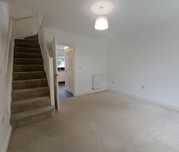 2 bedroom semi-detached house to rent - Photo 5