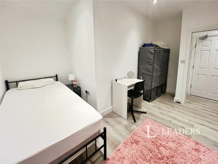 2 bedroom apartment to rent Cornwalls Meadow, Buckingham, Buckinghamshire, MK18 - Photo 5