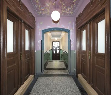 Hochwertig sanierte Altbauwohnung mit Balkon, Parkett und Fußbodenh... - Photo 5