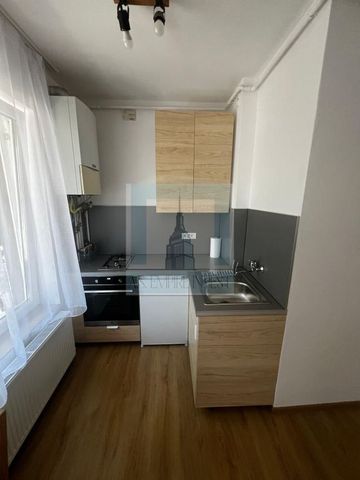 Garsoniera mobilata/utilata - zona Centrul Civic - Fotografie 4