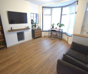 To Let 3 Bed Semi-Detached Bungalow - Photo 1