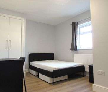 1 bedroom semi-detached house to rent - Photo 2