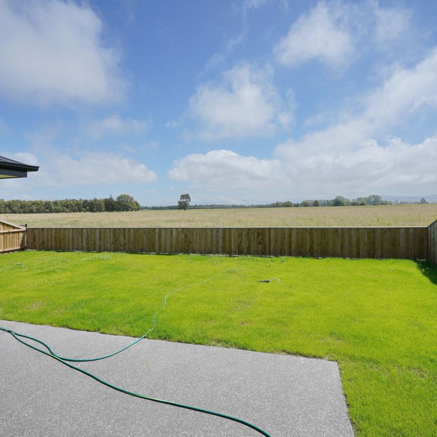 Brand New Home in Ravenswood, Waimakariri - Rural Outlook! - Photo 1