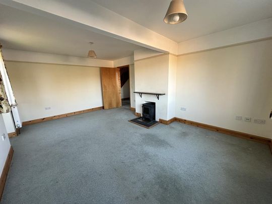 3 bedroom detached bungalow to rent - Photo 1