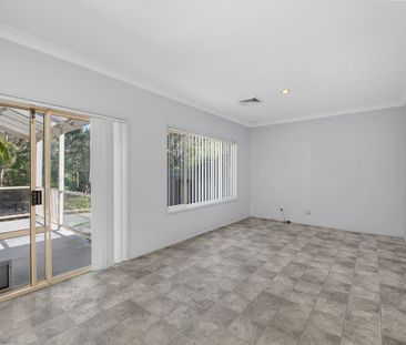 Functional 4-bedroom Family Home in Valentine - Photo 2