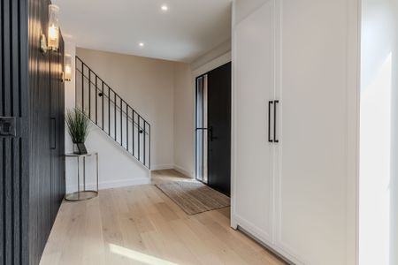 For Lease - 3029 Eva Drive, Burlington, Ontario - Photo 3