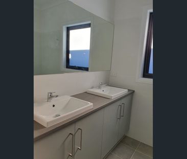 4 Aspen Place, Angle Vale, SA 5117 - Photo 6