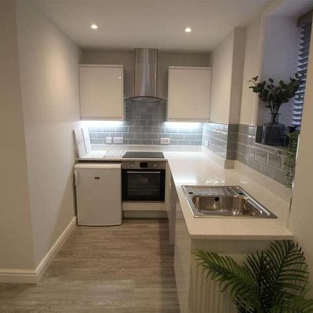 Woodborough Road, Nottingham, NG3 - Photo 3