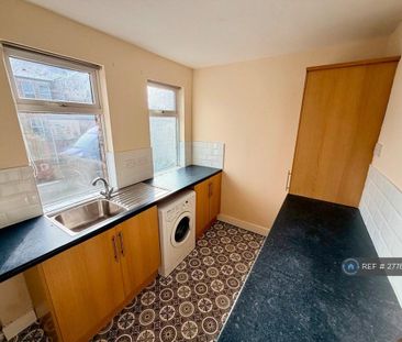 2 bedroom terraced house to rent - Photo 6