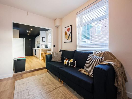 1 bedroom house of multiple occupation to rent - Photo 1