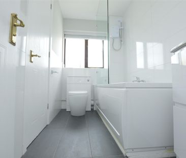 Jacobs Avenue, Harold Wood, Romford, RM3 - Photo 6