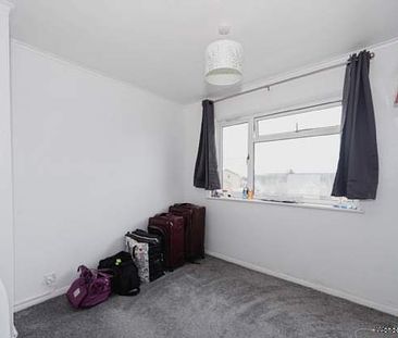 2 bedroom property to rent in Sutton - Photo 2