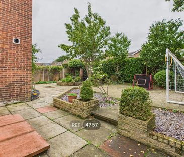 4 bedroom detached house to rent - Photo 6