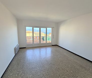 Location Appartement 2 pièces 80m² AJACCIO 20000 - Photo 3