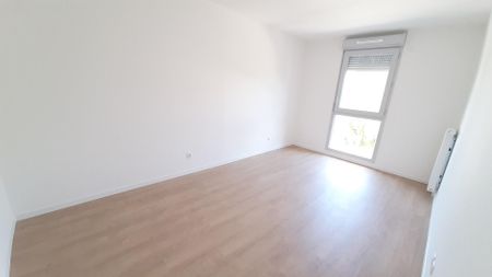 location Appartement T2 DE 42.35m² À LAGNY SUR MARNE - Photo 4