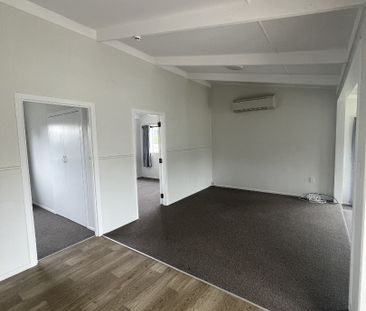 Bright & Convenient , Walk to Town! - Photo 1