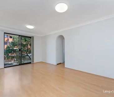 “Modern Unit Close to All” - Photo 4
