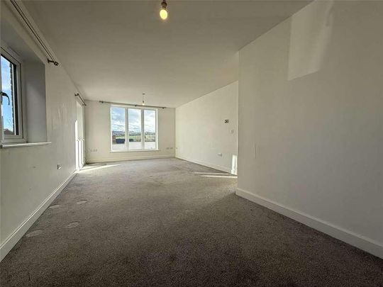 Yeo Crescent, Crediton, Devon, EX17 - Photo 1