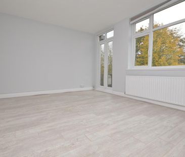 3 bedroom maisonette to rent - Photo 3